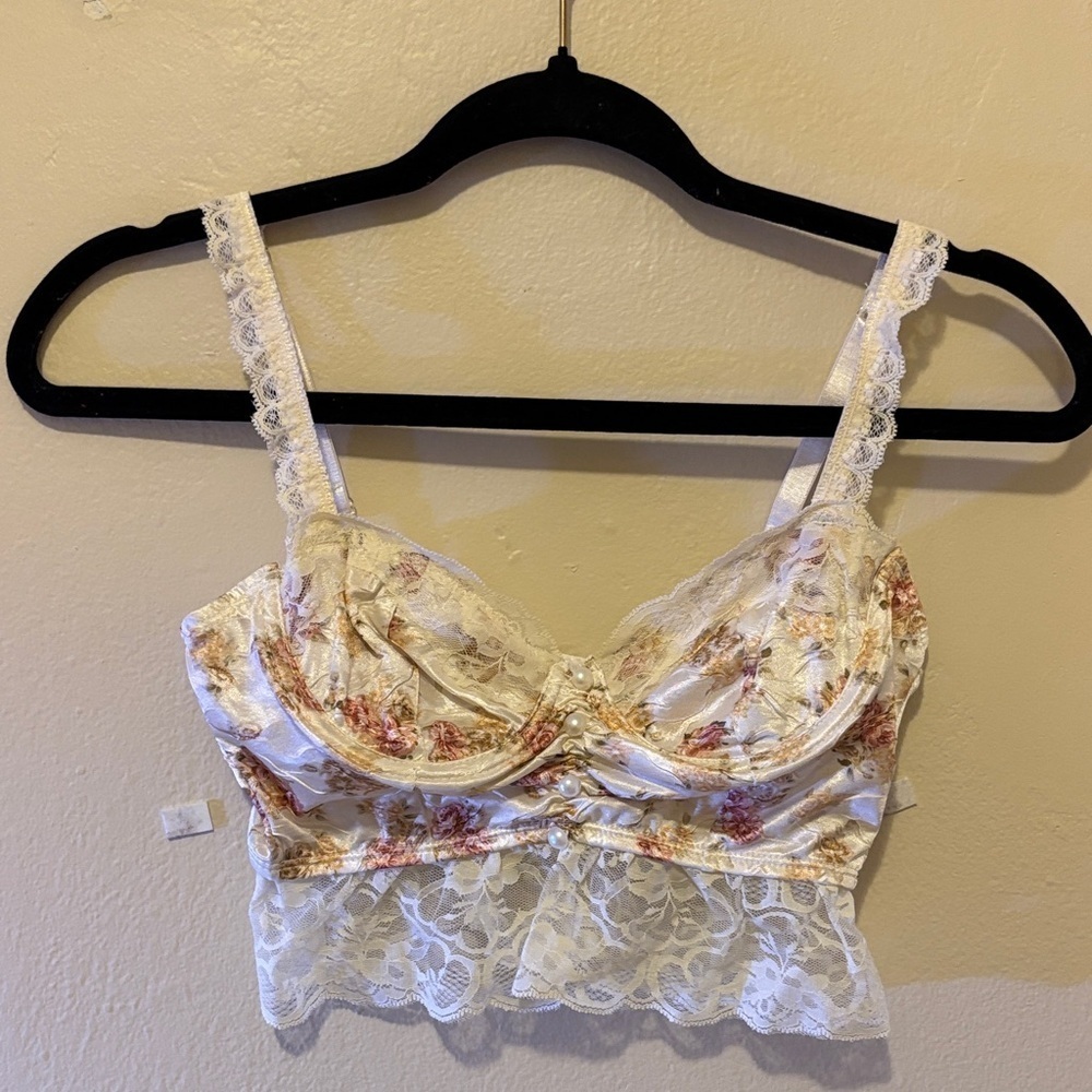 Elegant Moments Floral Lace Bra - Cream and Pink